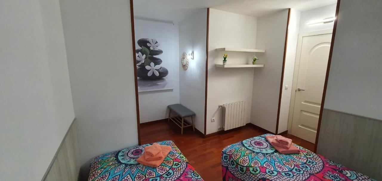 Apartamento Vilallonga ฟิกวยเรส ภายนอก รูปภาพ